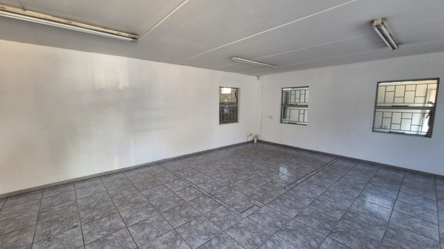 To Let commercial Property for Rent in Silvertondale Gauteng