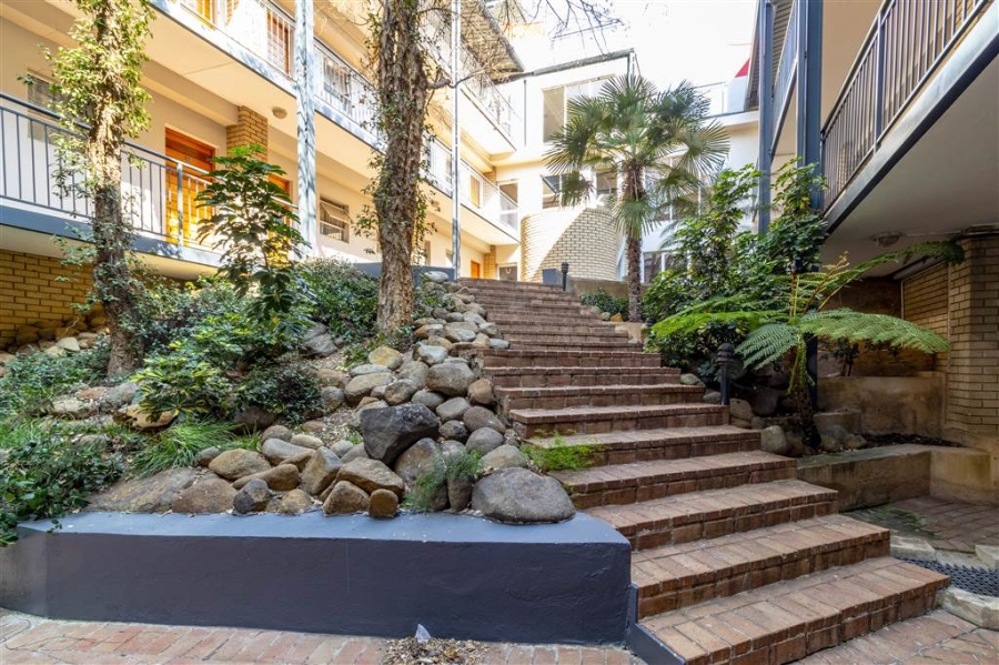 1 Bedroom Property for Sale in Ferndale Gauteng