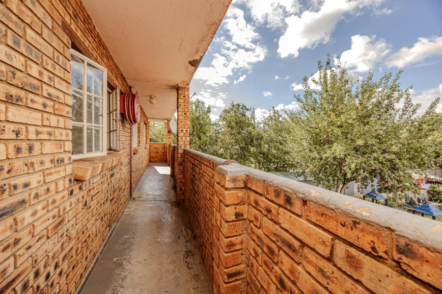 1 Bedroom Property for Sale in Randfontein Central Gauteng