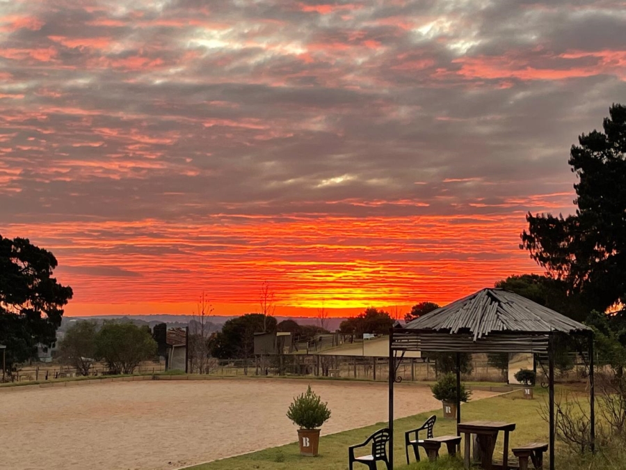 5 Bedroom Property for Sale in Bashewa A H Gauteng