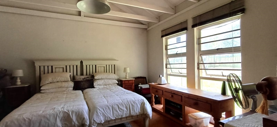 5 Bedroom Property for Sale in Bashewa A H Gauteng