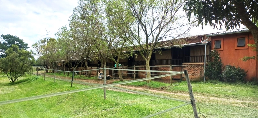 5 Bedroom Property for Sale in Bashewa A H Gauteng