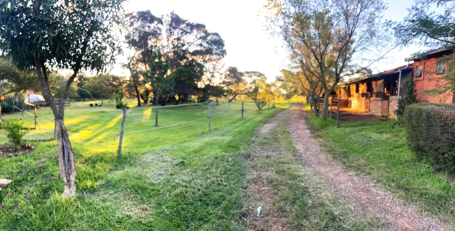 5 Bedroom Property for Sale in Bashewa A H Gauteng