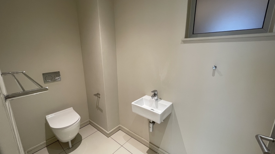 To Let 2 Bedroom Property for Rent in Rosebank Gauteng