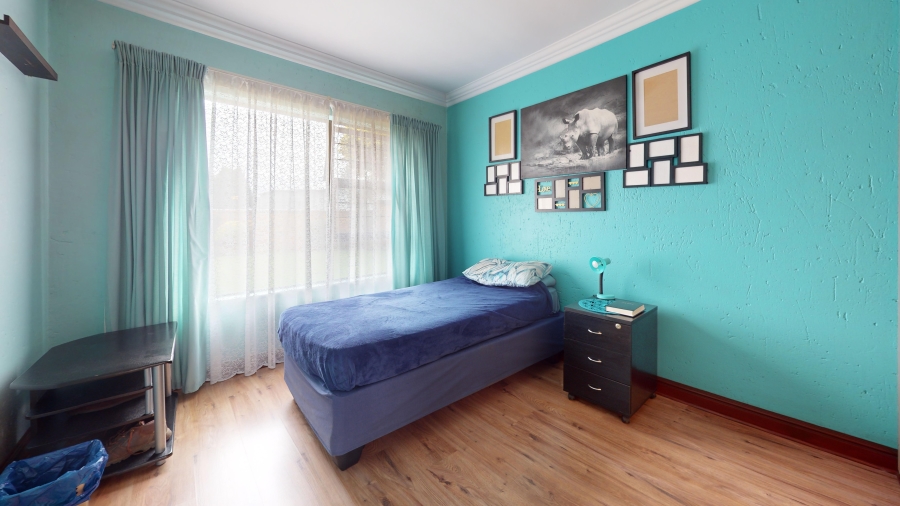 3 Bedroom Property for Sale in Dayanglen Gauteng