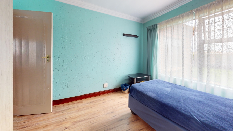 3 Bedroom Property for Sale in Dayanglen Gauteng