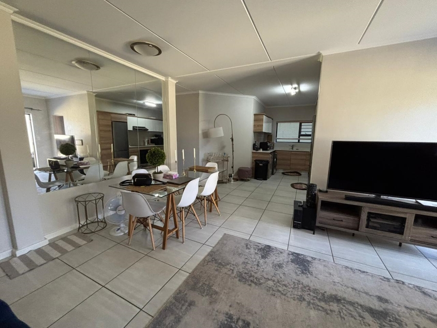 To Let 3 Bedroom Property for Rent in Waterfall Gauteng