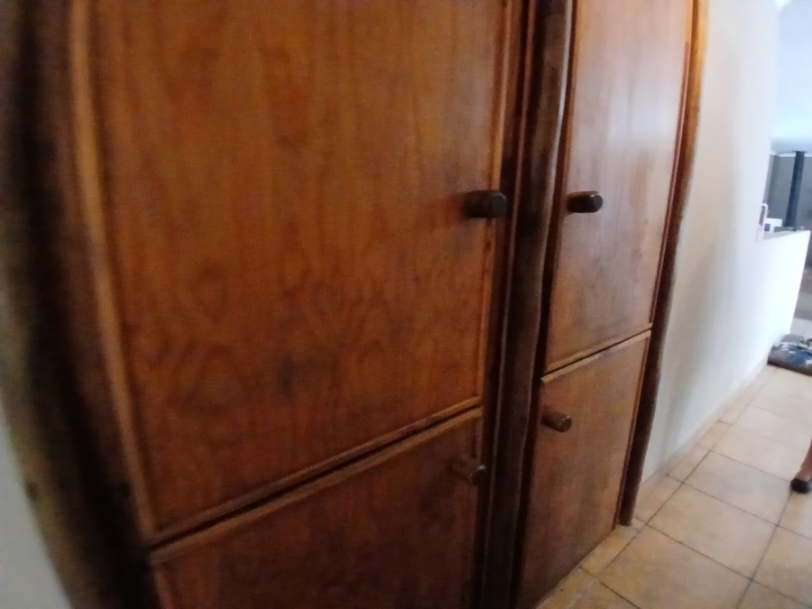 6 Bedroom Property for Sale in Selcourt Gauteng