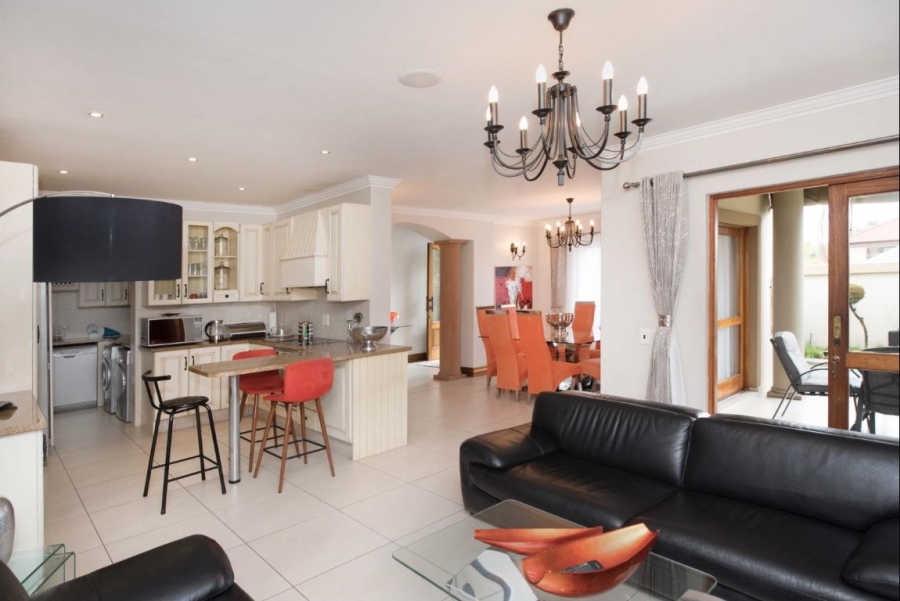 3 Bedroom Property for Sale in Marais Steyn Park Gauteng