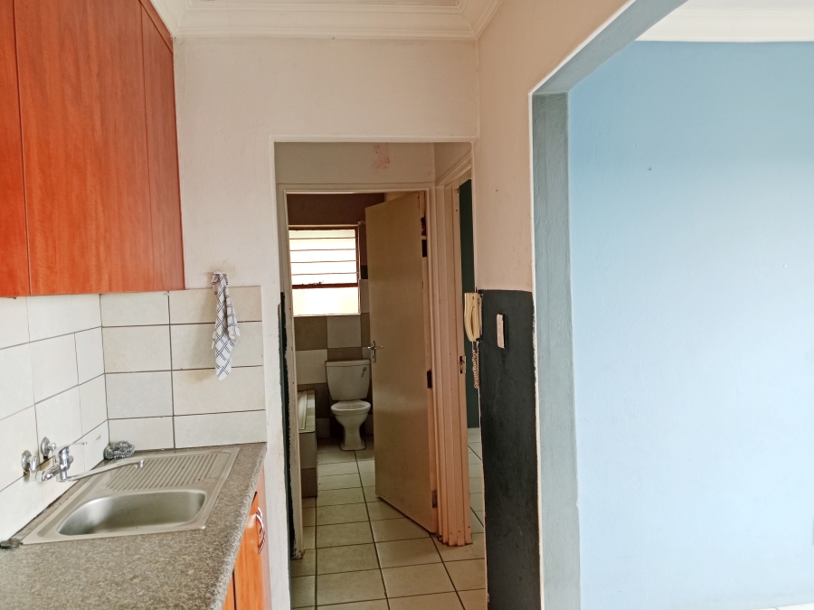 1 Bedroom Property for Sale in Vosloorus Ext 16 Gauteng