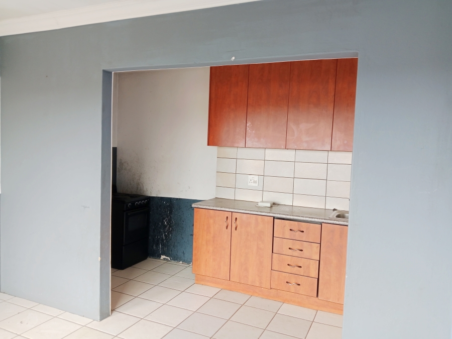 1 Bedroom Property for Sale in Vosloorus Ext 16 Gauteng