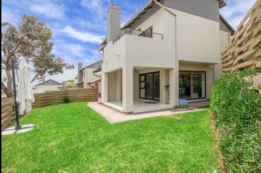 3 Bedroom Property for Sale in Amorosa Gauteng