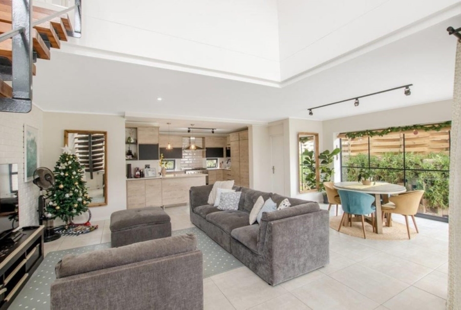 3 Bedroom Property for Sale in Amorosa Gauteng