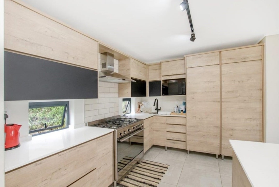 3 Bedroom Property for Sale in Amorosa Gauteng