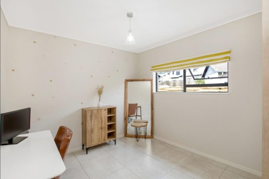 3 Bedroom Property for Sale in Amorosa Gauteng