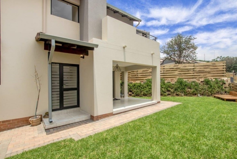 3 Bedroom Property for Sale in Amorosa Gauteng