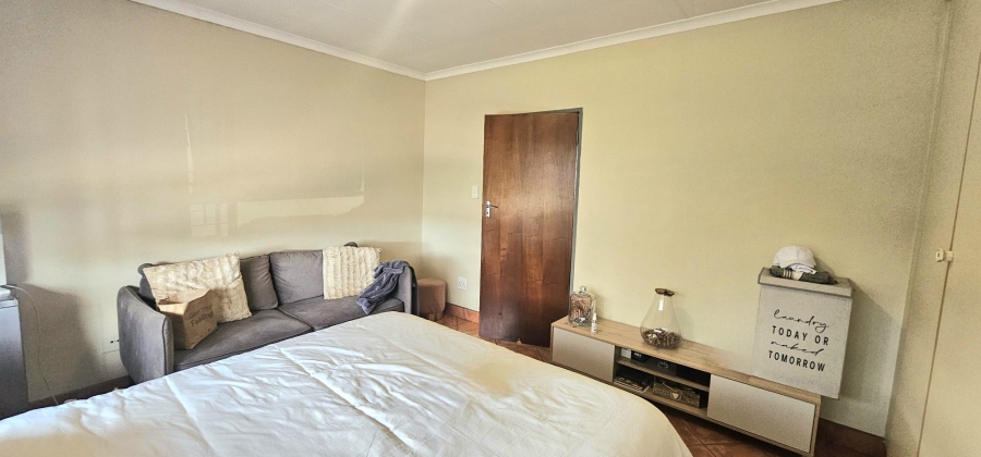 2 Bedroom Property for Sale in Garsfontein Gauteng