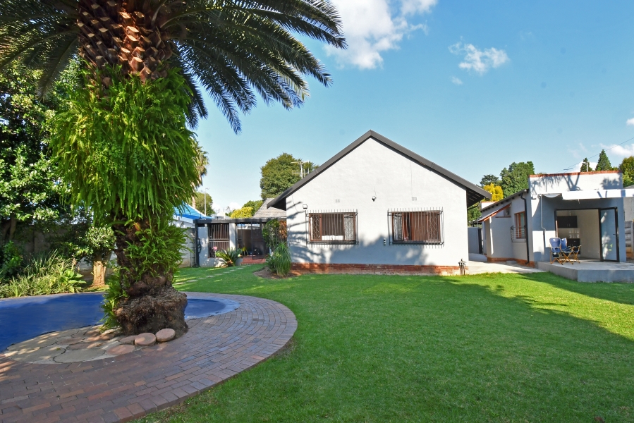 3 Bedroom Property for Sale in Berario Gauteng