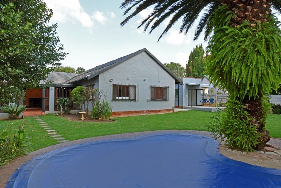 3 Bedroom Property for Sale in Berario Gauteng