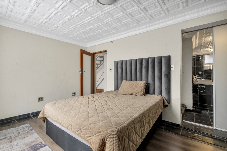 4 Bedroom Property for Sale in Melville Gauteng