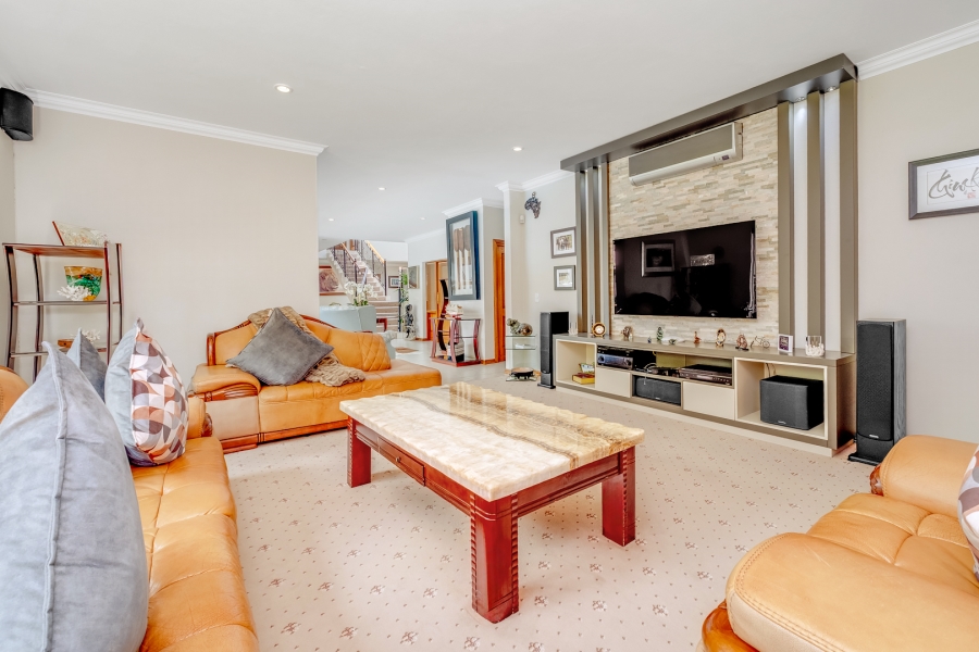 4 Bedroom Property for Sale in Dainfern Golf Estate Gauteng