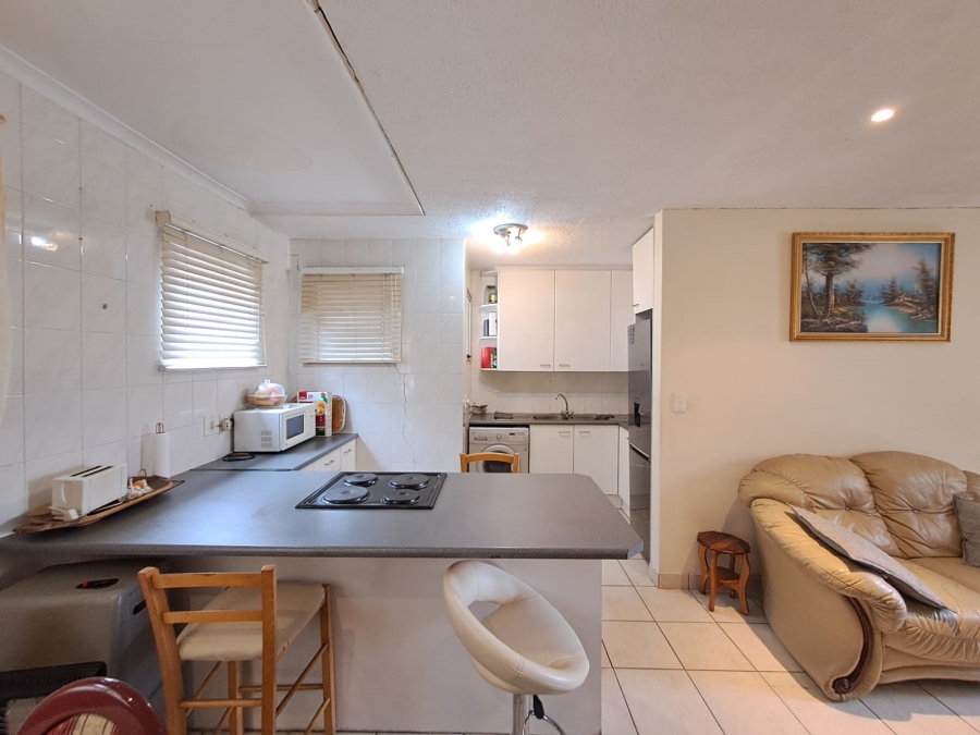 2 Bedroom Property for Sale in Glenanda Gauteng