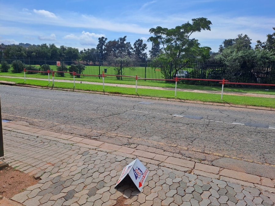 2 Bedroom Property for Sale in Glenanda Gauteng