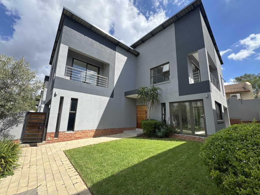 4 Bedroom Property for Sale in Bryanston East Gauteng