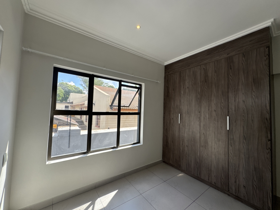 To Let 4 Bedroom Property for Rent in Bryanston East Gauteng