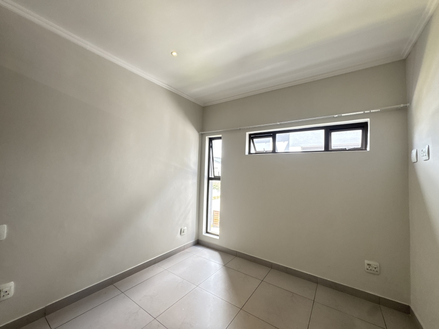 To Let 4 Bedroom Property for Rent in Bryanston East Gauteng