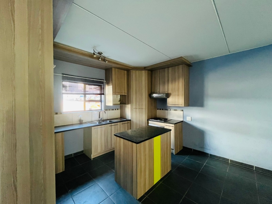 3 Bedroom Property for Sale in Honeydew Grove Gauteng