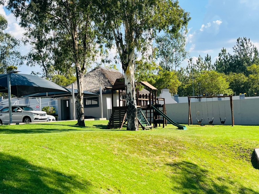 3 Bedroom Property for Sale in Honeydew Grove Gauteng