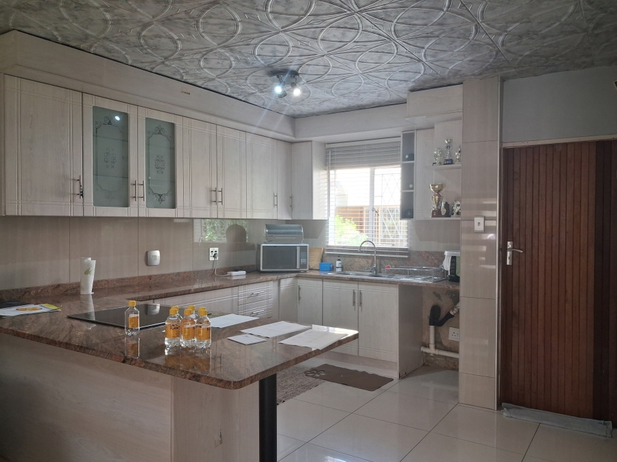 2 Bedroom Property for Sale in Eden Glen Gauteng