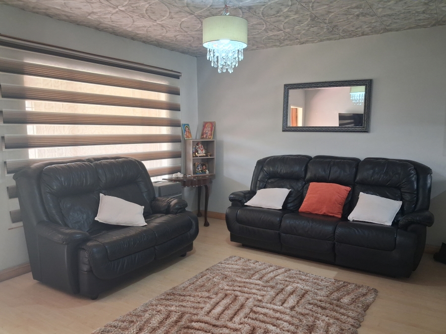 2 Bedroom Property for Sale in Eden Glen Gauteng