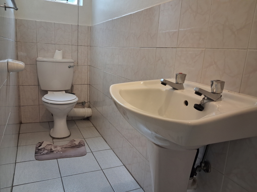 2 Bedroom Property for Sale in Eden Glen Gauteng