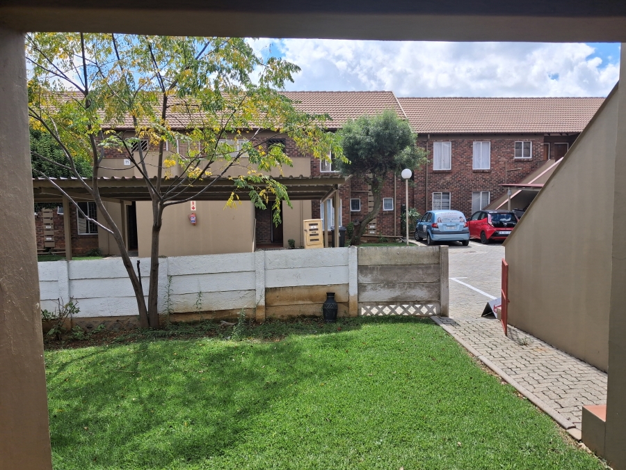 2 Bedroom Property for Sale in Eden Glen Gauteng