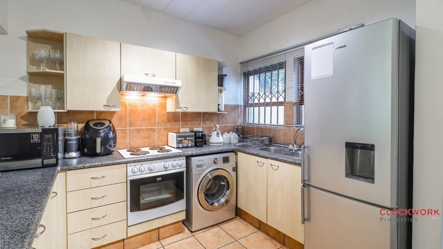 2 Bedroom Property for Sale in Waverley Gauteng