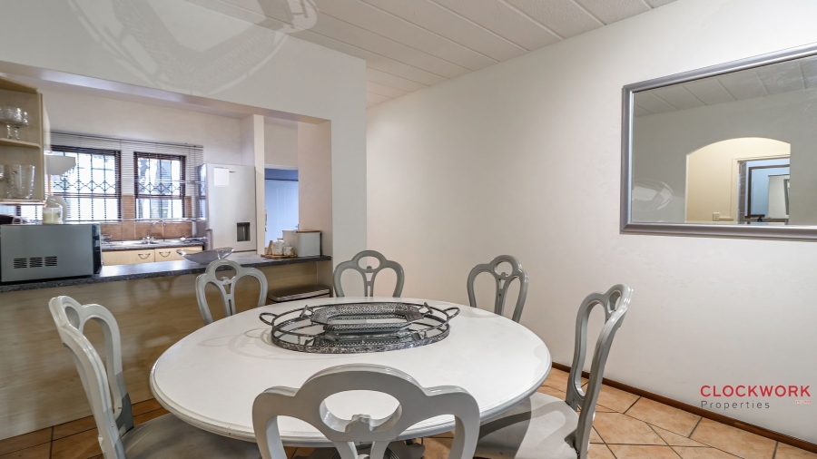 2 Bedroom Property for Sale in Waverley Gauteng