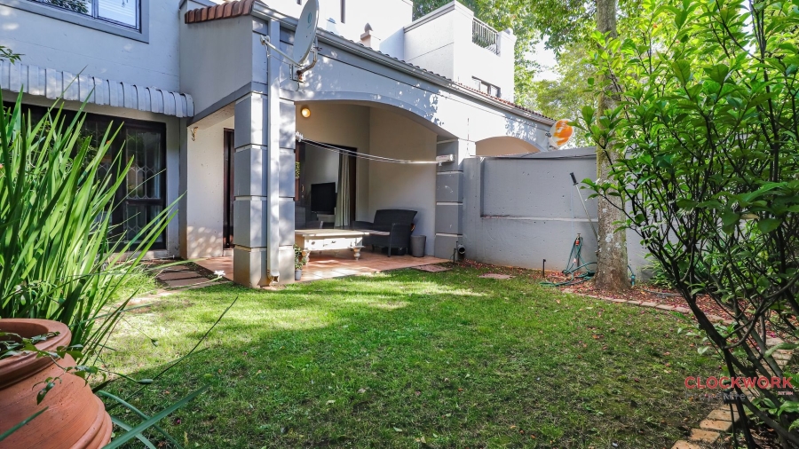 2 Bedroom Property for Sale in Waverley Gauteng