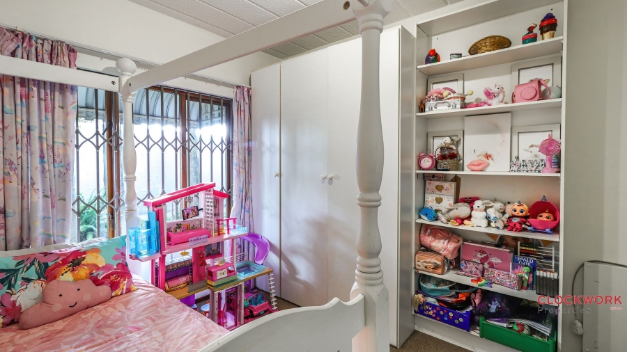 2 Bedroom Property for Sale in Waverley Gauteng