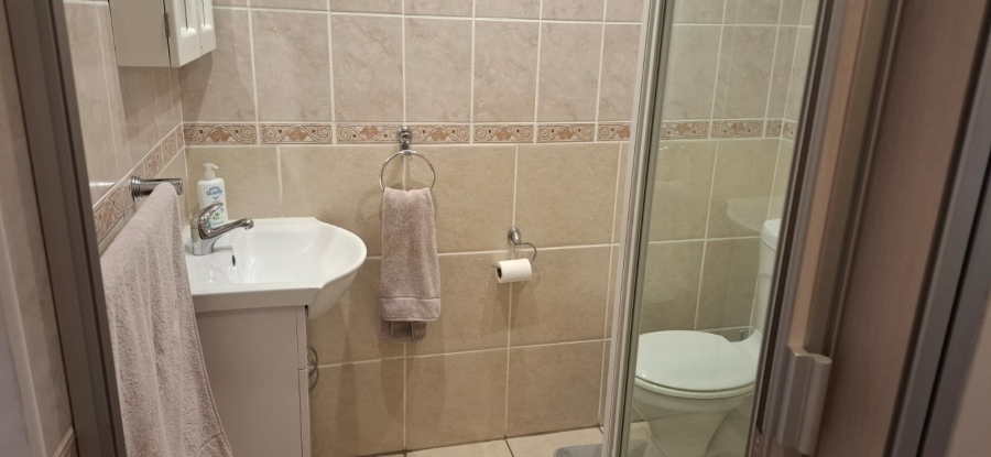 2 Bedroom Property for Sale in Norton Park Gauteng