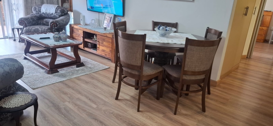 2 Bedroom Property for Sale in Norton Park Gauteng