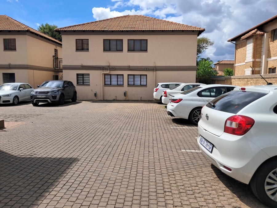 3 Bedroom Property for Sale in Sonneveld Gauteng