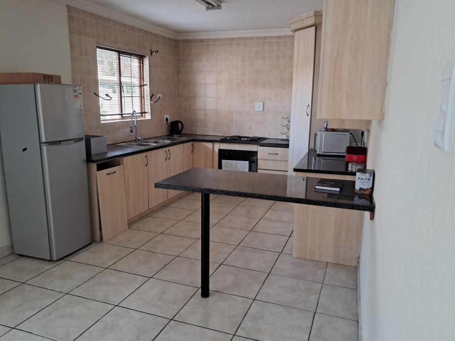 3 Bedroom Property for Sale in Sonneveld Gauteng