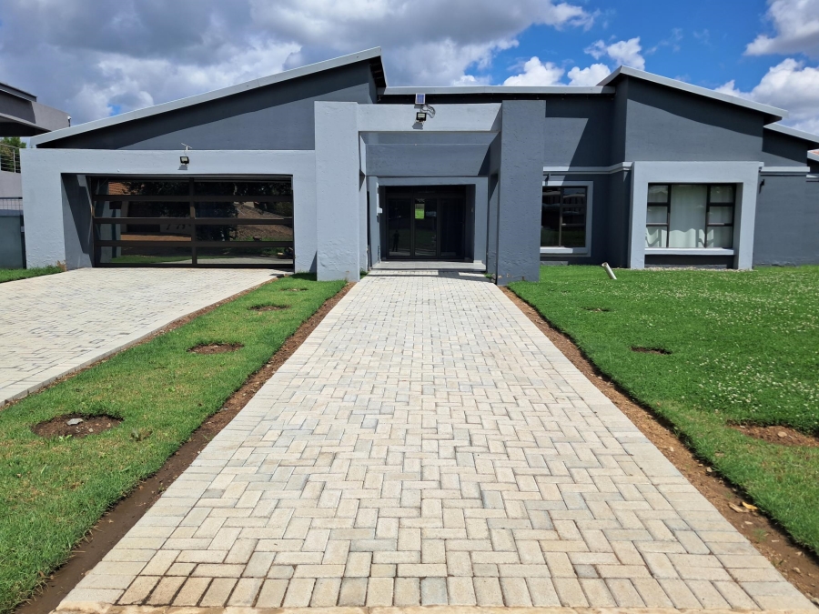 3 Bedroom Property for Sale in Helderwyk Gauteng