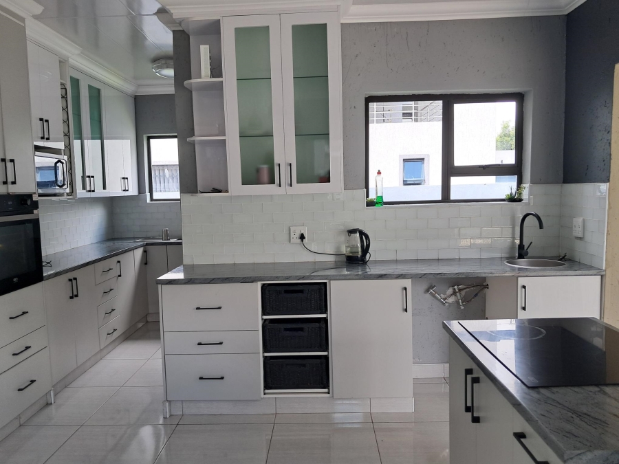 3 Bedroom Property for Sale in Helderwyk Gauteng