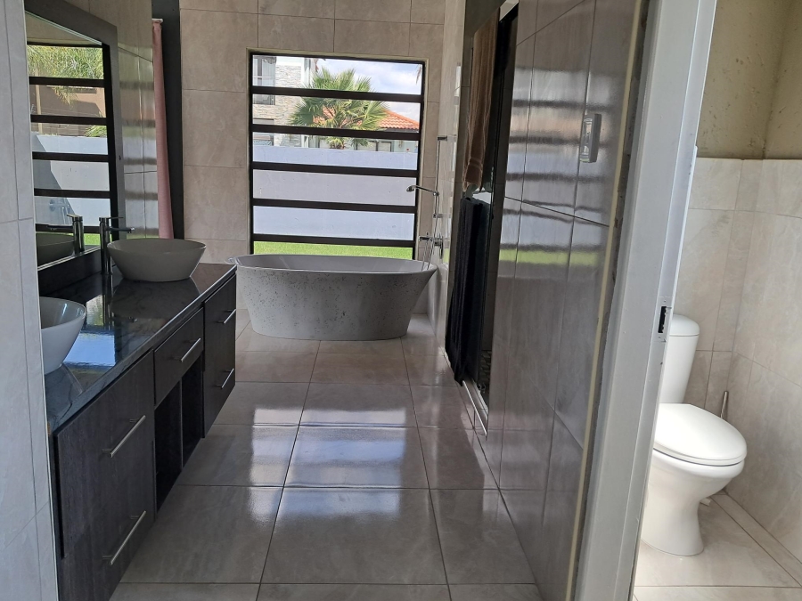 3 Bedroom Property for Sale in Helderwyk Gauteng