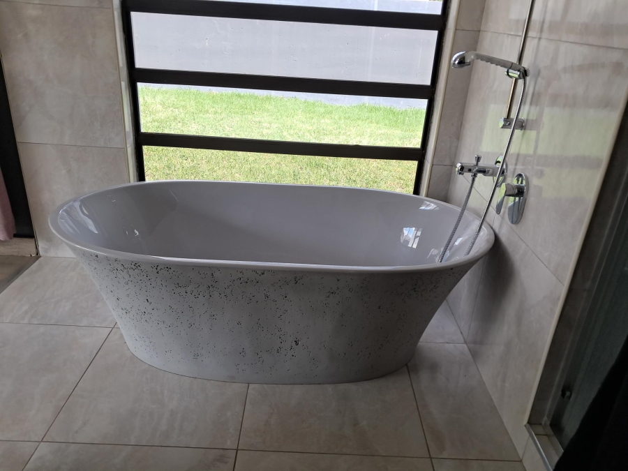 3 Bedroom Property for Sale in Helderwyk Gauteng