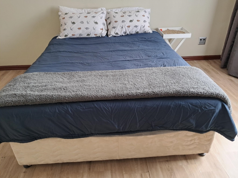 4 Bedroom Property for Sale in Sonneveld Gauteng