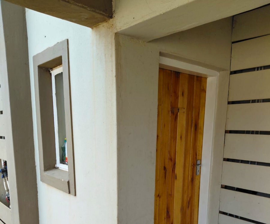 2 Bedroom Property for Sale in Greenhills Gauteng